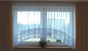 Firana z gipiurą szer. 30 cm wysokość od 145 cm do 195 cm   