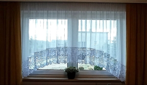 Firana z gipiurą szer. 30 cm wysokość od 200 cm do 250 cm   