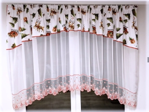 firana gotowa świąteczna  400 cm x 160 cm sanie i renifery (98)