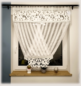 Panel dekoracyjny 120 x 130 z cyrkoniami i ażurem L404