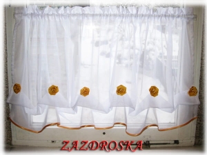 Zazdrostka z różyczkami, kokardkami do 75 cm wysokości